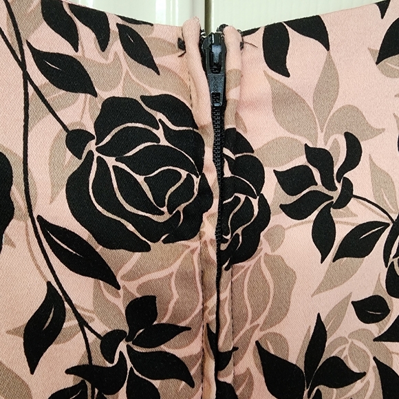 FREE SHIPPING BY 2 CDT! 2X Lara Dress in Mauve Layered Roses Cotton Sateen - Picture 5 of 6